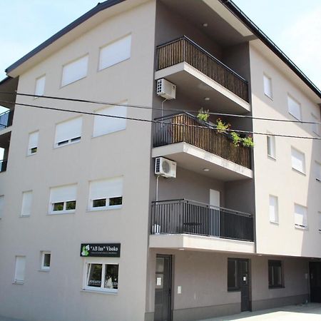 Vip Apartment Visoko Eksteriør billede